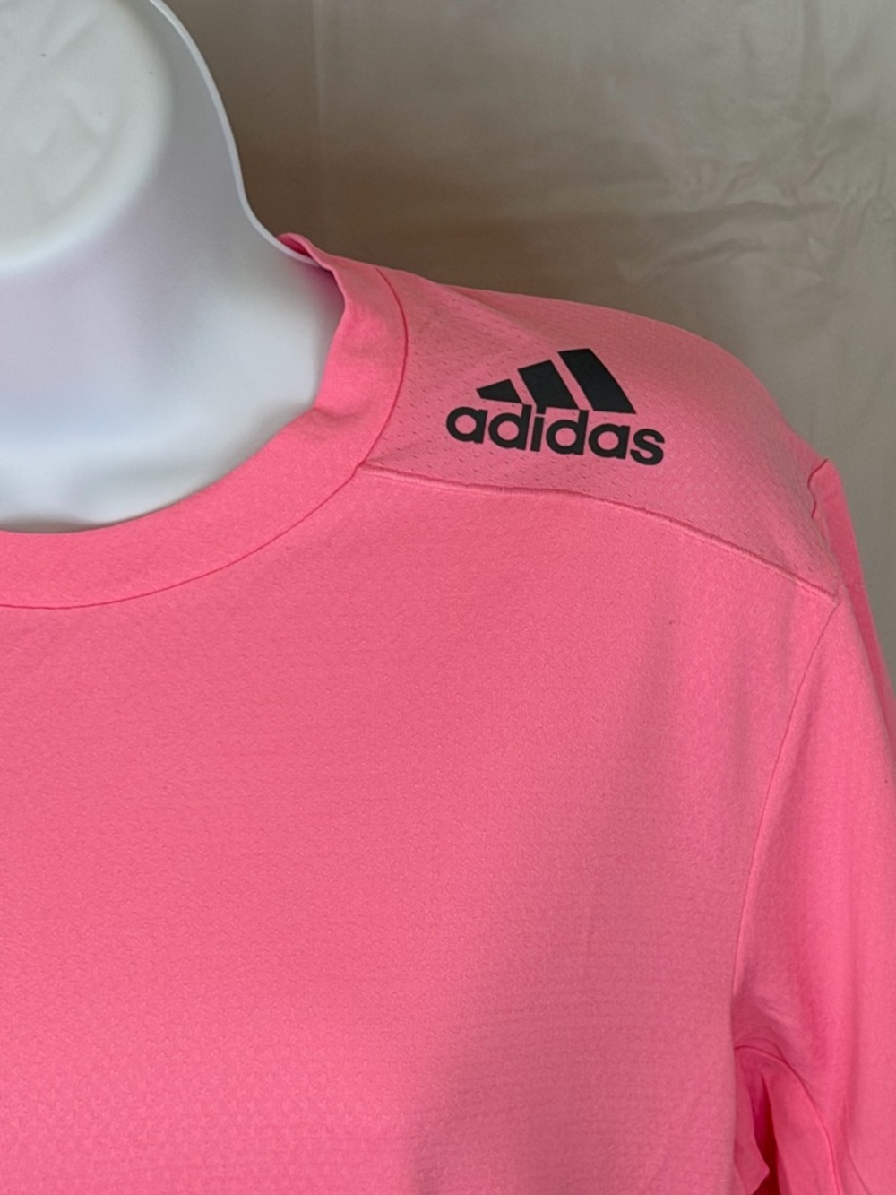 Adidas Pink HEAT.RDY Athletic Tee Small Black Logo Performance NWOT - Picture 4 of 10